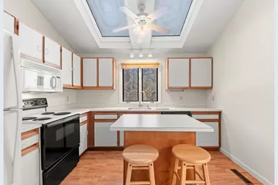 5 Robin Cir #5, Norton, MA 02766 - Photo 11