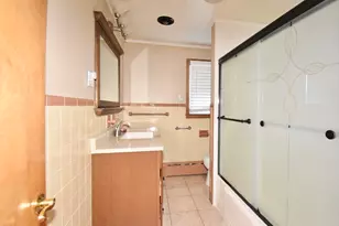 541 Grattan St, Chicopee, MA 01020 - Photo 13