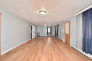 541 Grattan St, Chicopee, MA 01020 - Photo 5