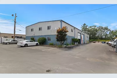 26 Bixby Ave, Middleton, MA 01949 - Photo 1