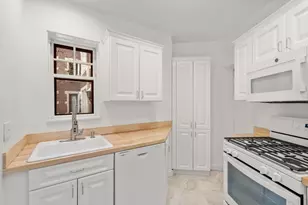 992 Memorial Dr, Cambridge, MA 02138 - Photo 7