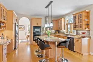 28 Stirling St, Andover, MA 01810 - Photo 9