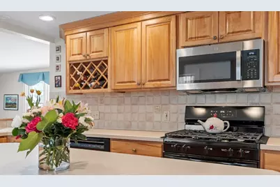 30 Canterbury Street, Andover, MA 01810 - Photo 11