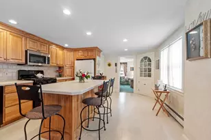 30 Canterbury St, Andover, MA 01810 - Photo 9