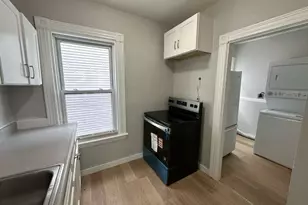 267 Silver St, Manchester, NH 03103 - Photo 1