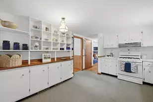 7 Spring St, Pembroke, MA 02359 - Photo 11