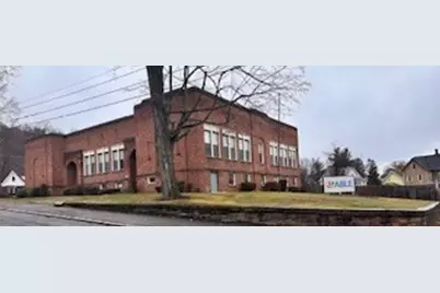 15 Papineau St, Holyoke, MA 01040 - Photo 1