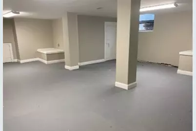 15 Papineau St, Holyoke, MA 01040 - Photo 19