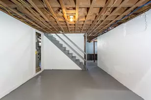 81 Edgewater Dr, Framingham, MA 01702 - Photo 23