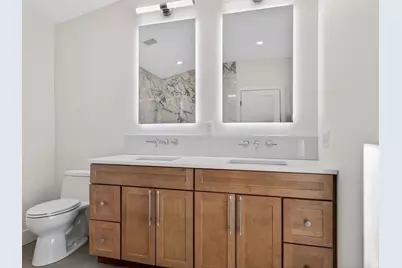 142 B Birch St, Boston, MA 02131 - Photo 15