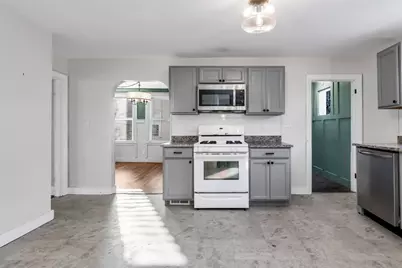 17 Pond St, Beverly, MA 01915 - Photo 7