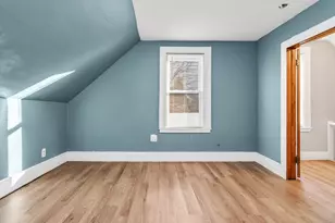 17 Pond St, Beverly, MA 01915 - Photo 13