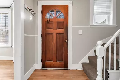 17 Pond St, Beverly, MA 01915 - Photo 5