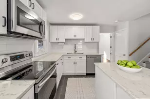 356 Central St, Framingham, MA 01701 - Photo 5