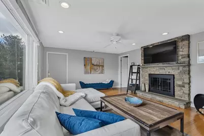 76 Hovey St #3, Watertown, MA 02472 - Photo 3