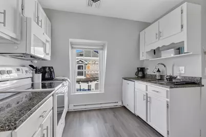 76 Hovey St #3, Watertown, MA 02472 - Photo 7