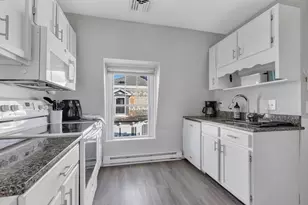 76 Hovey St, Watertown, MA 02472 - Photo 7