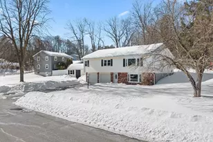 135 Highland Ave, Holden, MA 01520 - Photo 3
