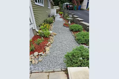 46 Rosewood Ave, Billerica, MA 01821 - Photo 3