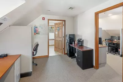 544 Douglas Ave, Providence, RI 02908 - Photo 15