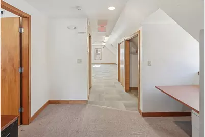 544 Douglas Ave, Providence, RI 02908 - Photo 17