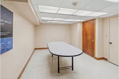 544 Douglas Ave, Providence, RI 02908 - Photo 13