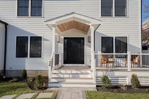 24 Palmetto St, Saugus, MA 01906 - Photo 3