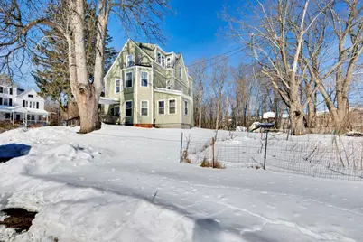 8 Lincoln Ave, Millbury, MA 01527 - Photo 9