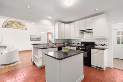 10 Higgins St, Newton, MA 02466 - Photo 7