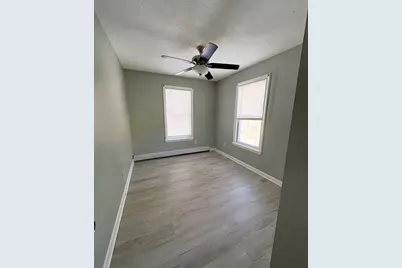 16 Harvard St #2R, Chicopee, MA 01020 - Photo 5