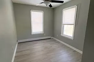 16 Harvard St, Chicopee, MA 01020 - Photo 5