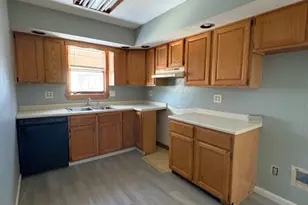 16 Harvard St, Chicopee, MA 01020 - Photo 1