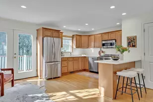 56 Bartlett St, Watertown, MA 02472 - Photo 9