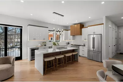 16-18 Josselyn Pl #18, Newton, MA 02461 - Photo 5