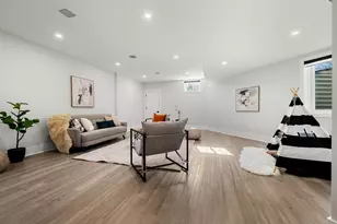 16-18 Josselyn Pl, Newton, MA 02461 - Photo 21