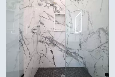 18 Josselyn Pl #18, Newton, MA 02461 - Photo 27