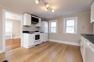 21 Gardner St, Hamilton, MA 01982 - Photo 7