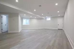 18 Josselyn Pl, Newton, MA 02461 - Photo 21