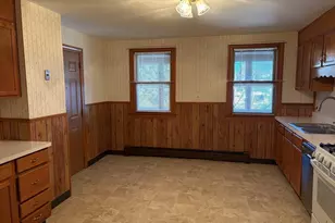 8 Summer St, Boston, MA 02132 - Photo 9