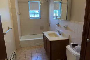 8 Summer St, Boston, MA 02132 - Photo 17