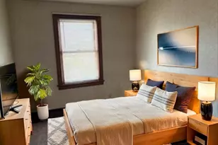 8 Summer St, Boston, MA 02132 - Photo 13