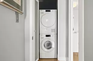 566 Commonwealth, Boston, MA 02215 - Photo 11