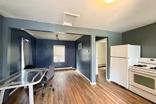 1 1/2 Cherry St, Pittsfield, MA 01201 - Photo 9