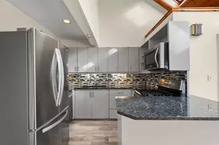 108 Clay St, Cambridge, MA 02140 - Photo 7