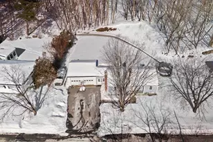 21 Regina Dr, Leominster, MA 01453 - Photo 3