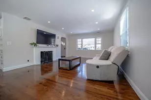 50 Kittredge Rd, Framingham, MA 01702 - Photo 11