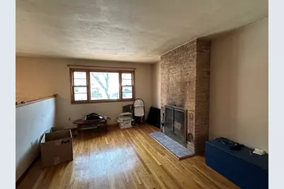 52 Hesper St, Saugus, MA 01906 - Photo 3