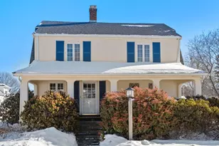 28 Rice St, Wellesley, MA 02481 - Photo 23