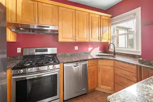 6 Porter St, Woburn, MA 01801 - Photo 5