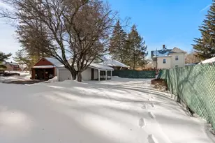 25 Dubois St, Westfield, MA 01085 - Photo 37